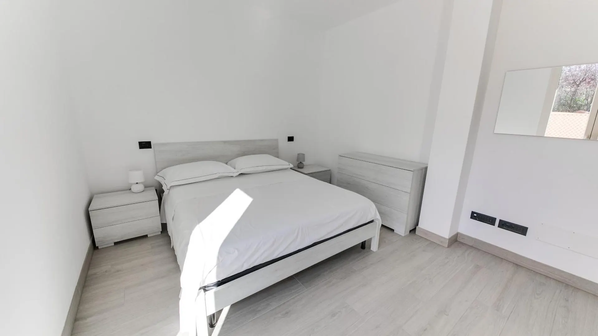 Bio Fattoria Mula D'Oro - Biofattoriamuladoro It - Organic Food, Nature & Relax Mulazzano Apartment