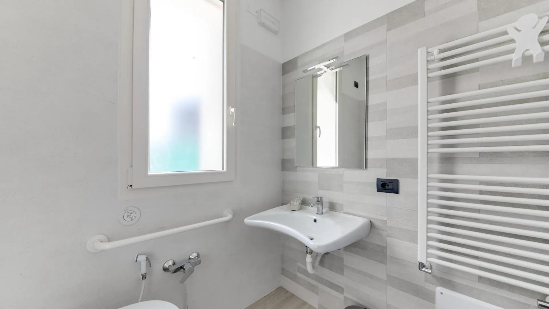 Bio Fattoria Mula D'Oro - Biofattoriamuladoro It - Organic Food, Nature & Relax Mulazzano 0*,  Italy
